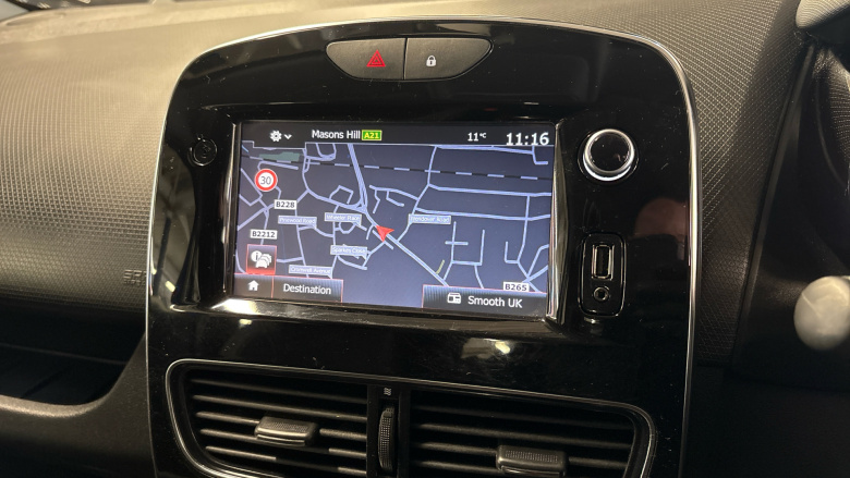 Renault Clio 1.2 TCE Dynamique Nav 5dr Petrol Hatchback